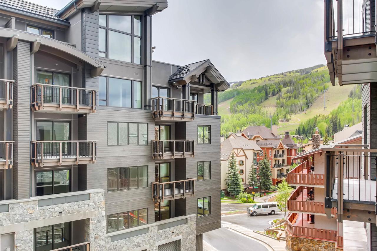 The Lion Vail Hotel Exterior photo