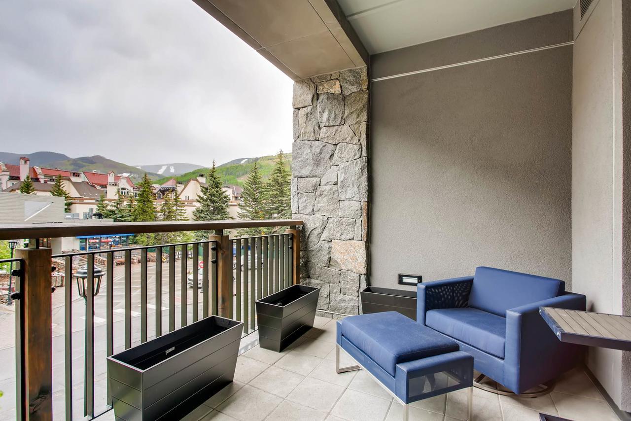 The Lion Vail Hotel Exterior photo