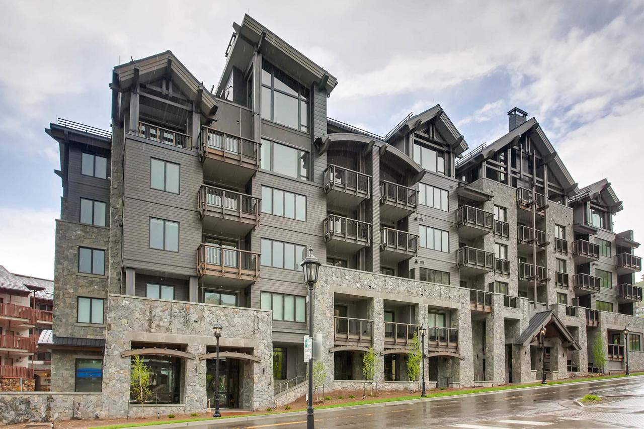 The Lion Vail Hotel Exterior photo