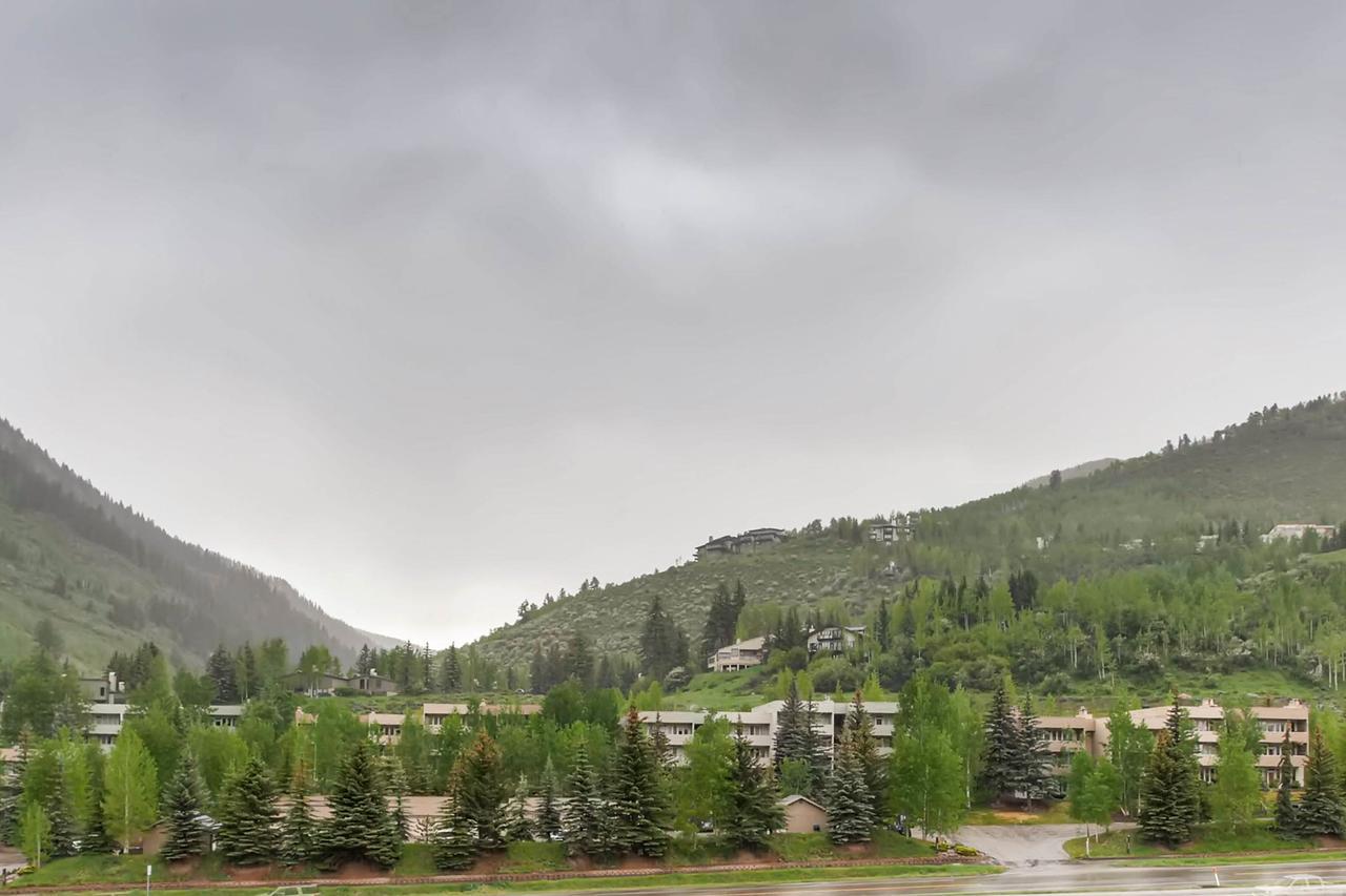 The Lion Vail Hotel Exterior photo