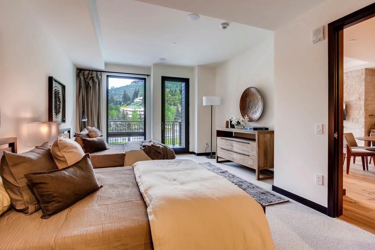 The Lion Vail Hotel Exterior photo